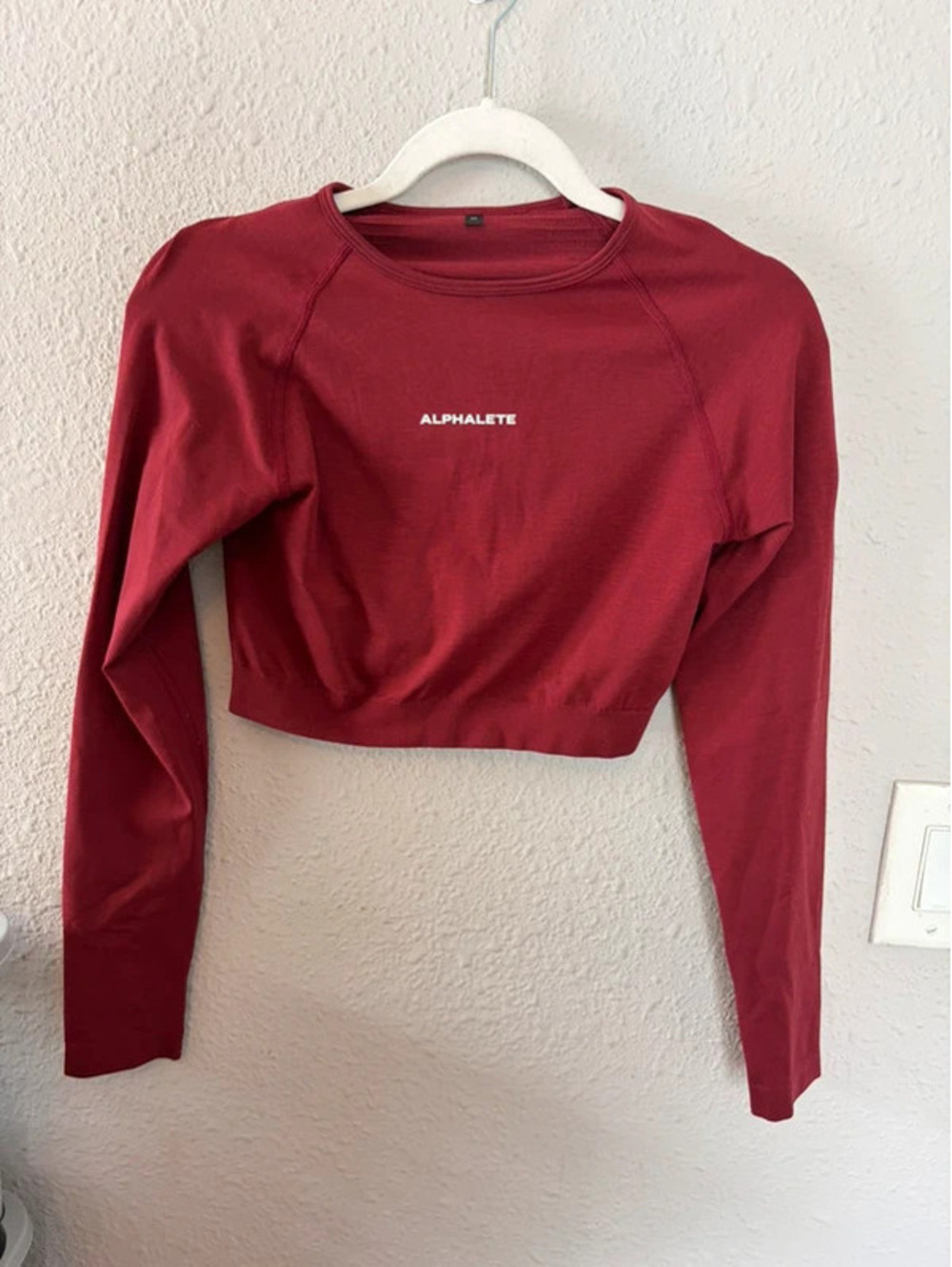 Alphalete maroon seamless cropped long sleeve size M